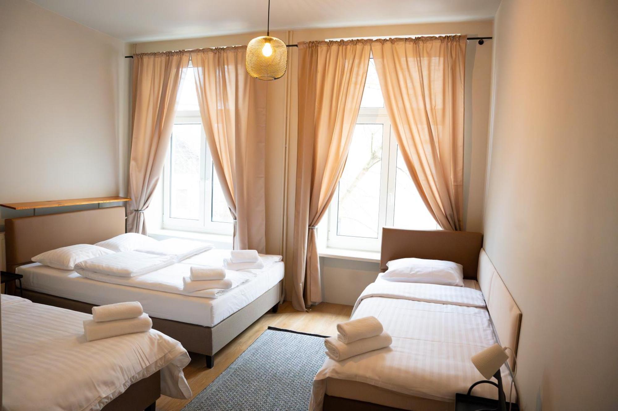 Hotelik Relax H360 ウッチ エクステリア 写真